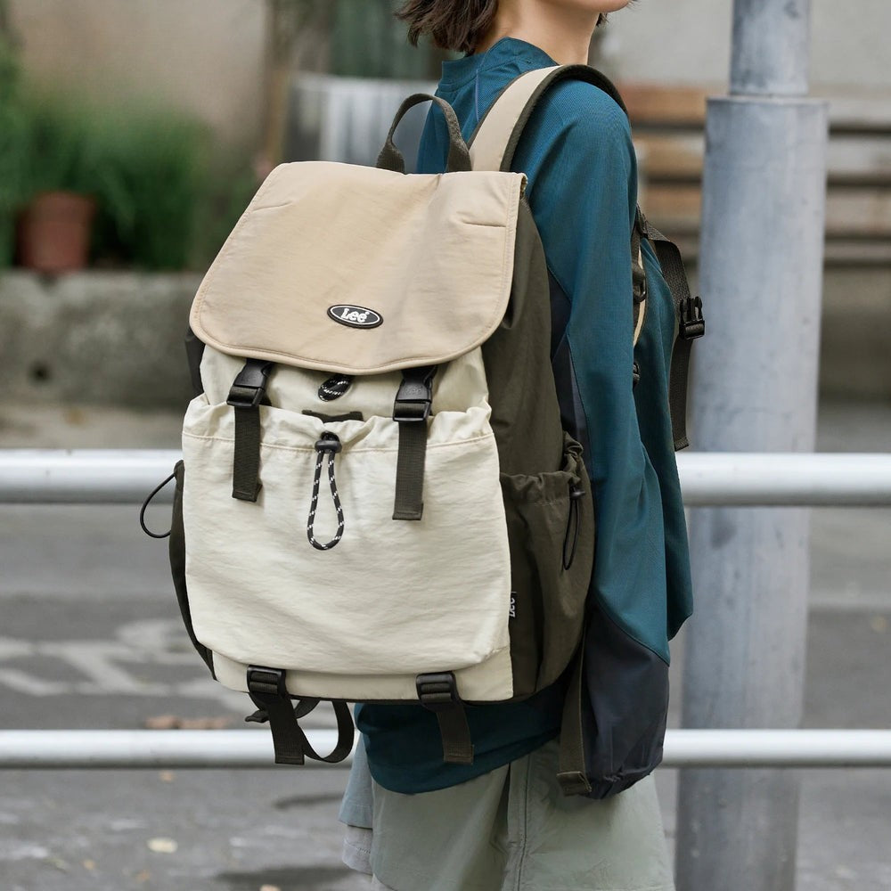 LEE Waterproof Lightweight Laptop Backpack 35L LEE Waterproof Lightweight Laptop Backpack 35L