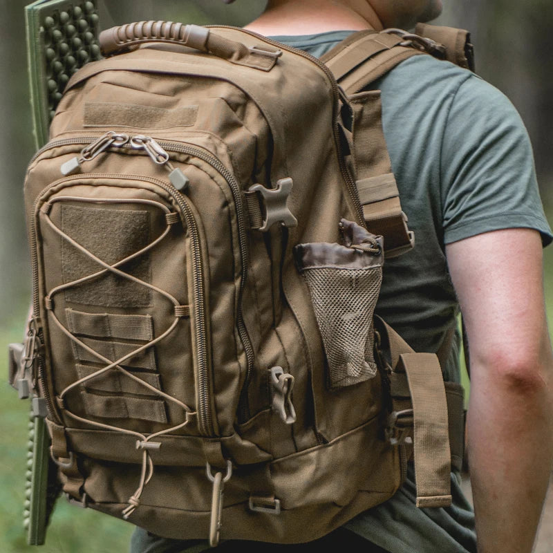 Lqarmy 60L Tactical Backpack